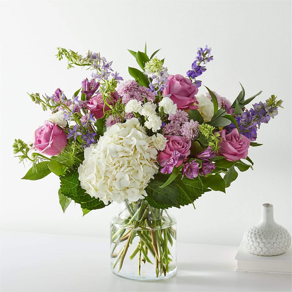 Violet Caress Bouquet – NEIL'S FLOWERS AND GREENHOUSES, Kingston ON