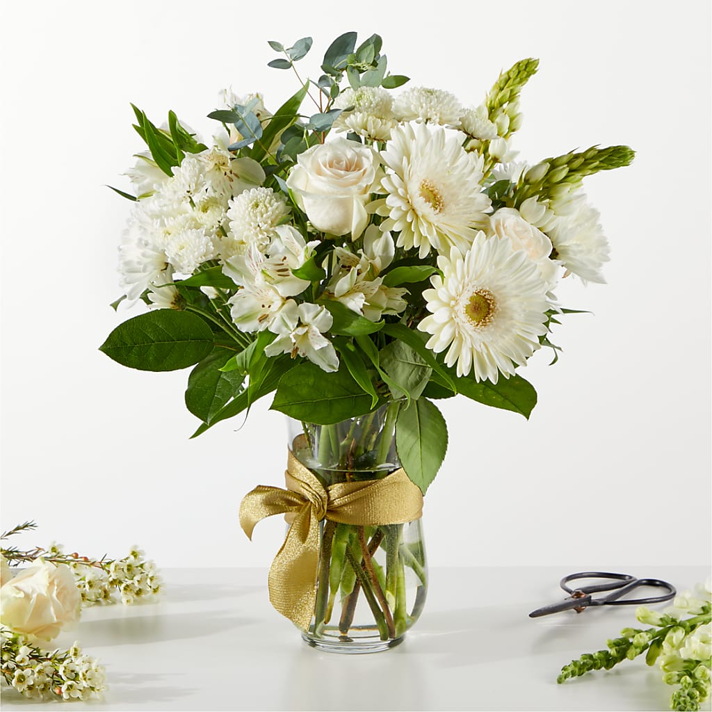 New Beginnings – A Florist Original – NEIL'S FLOWERS AND GREENHOUSES, Kingston ON