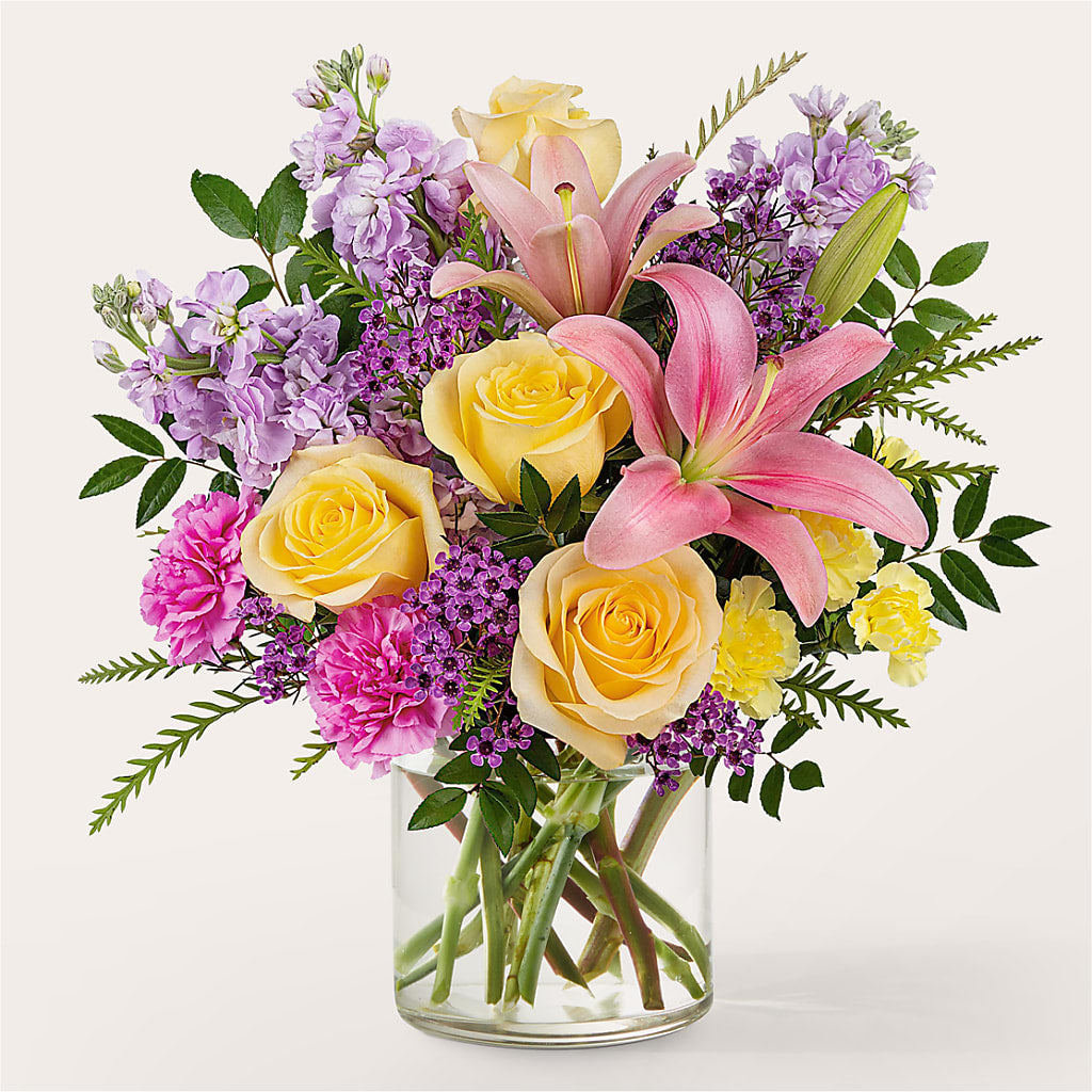 Jubilee Bouquet – NEIL'S FLOWERS AND GREENHOUSES, Kingston ON