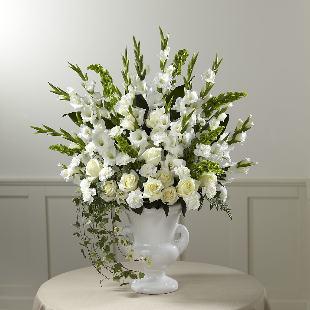 Fond Reflections Arrangement – NEIL'S FLOWERS AND GREENHOUSES, Kingston ON