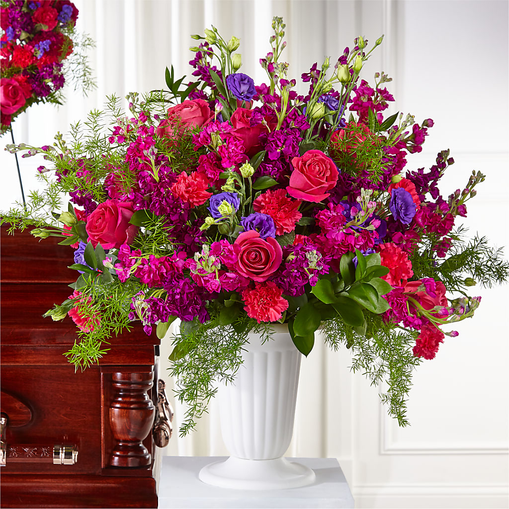 Eternal Day Arrangement – NEIL'S FLOWERS AND GREENHOUSES, Kingston ON