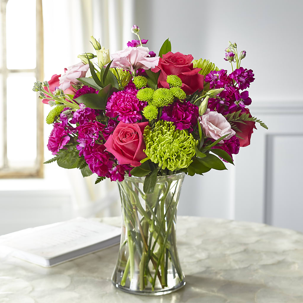 Everlasting Embrace Bouquet – NEIL'S FLOWERS AND GREENHOUSES, Kingston ON