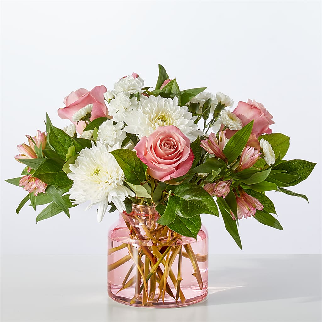 Infatuated Bouquet – NEIL'S FLOWERS AND GREENHOUSES, Kingston ON