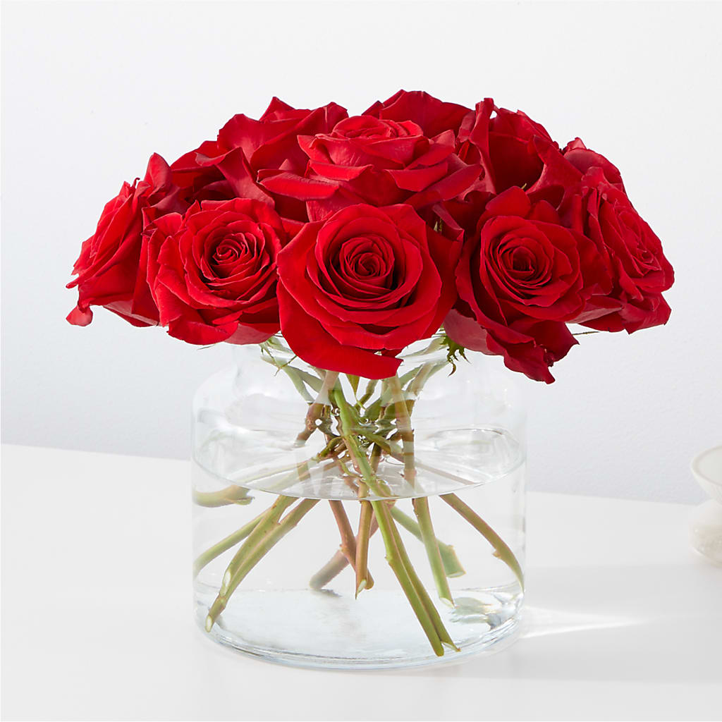 Cupid's Embrace Red Rose Bouquet – NEIL'S FLOWERS AND GREENHOUSES, Kingston ON