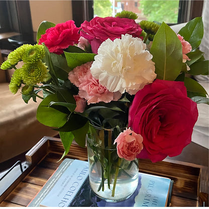 Sweet & Pretty Bouquet – NEIL'S FLOWERS AND GREENHOUSES, Kingston ON