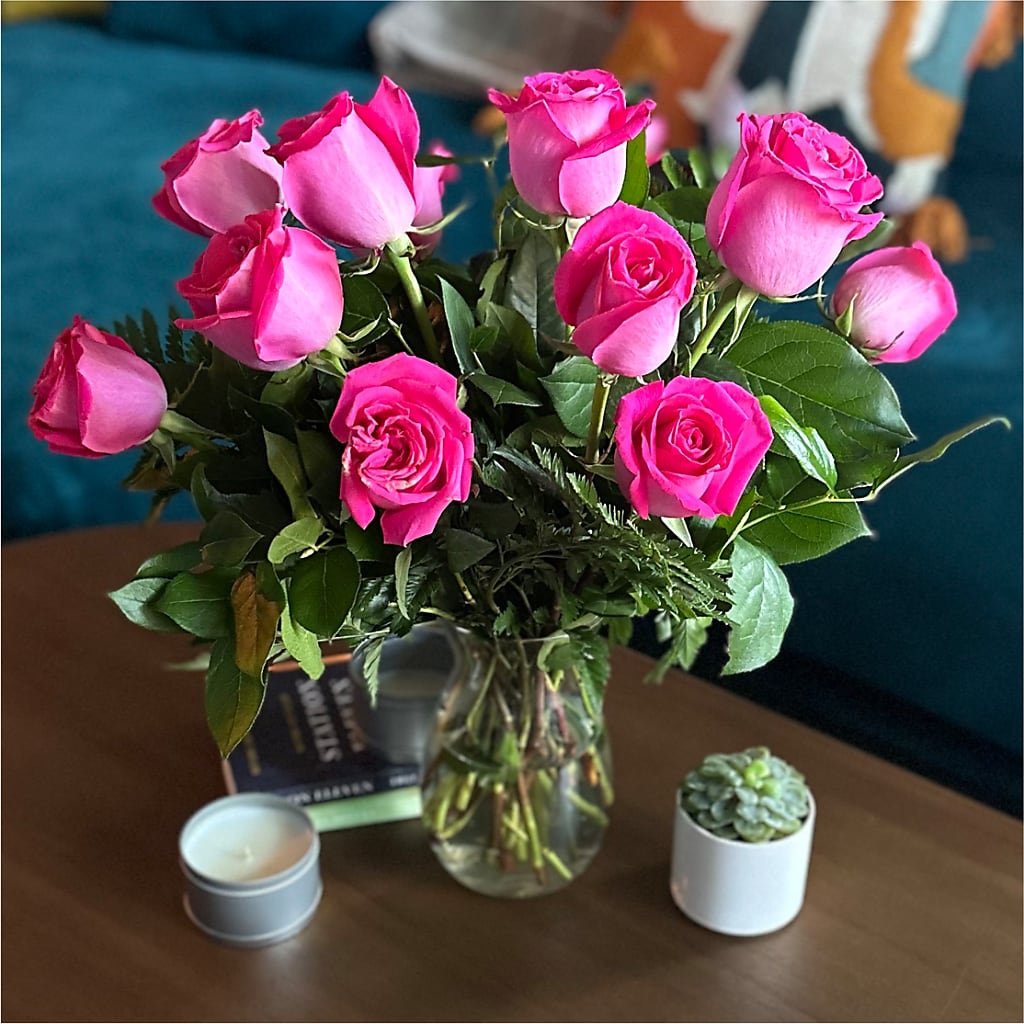 Long Stem Pink Rose Bouquet – NEIL'S FLOWERS AND GREENHOUSES, Kingston ON
