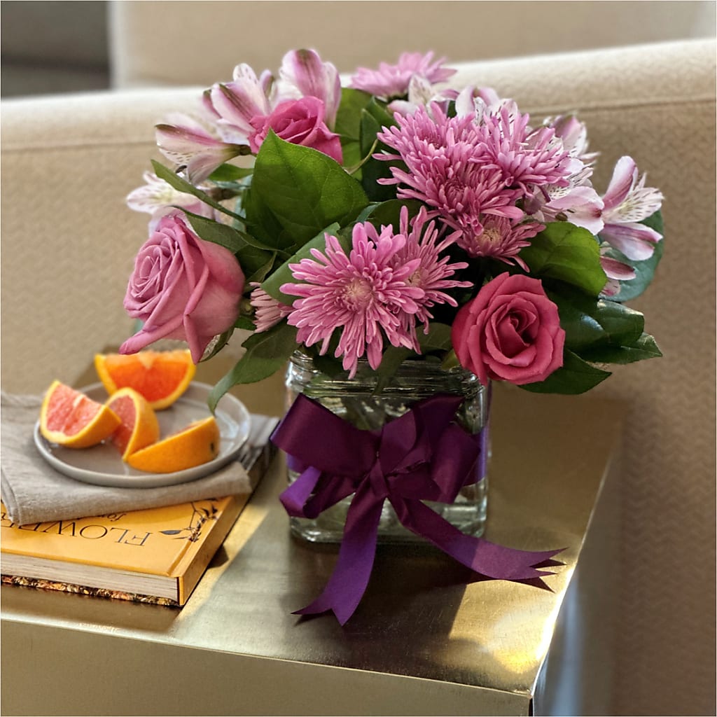 Sugarplum Bouquet – NEIL'S FLOWERS AND GREENHOUSES, Kingston ON