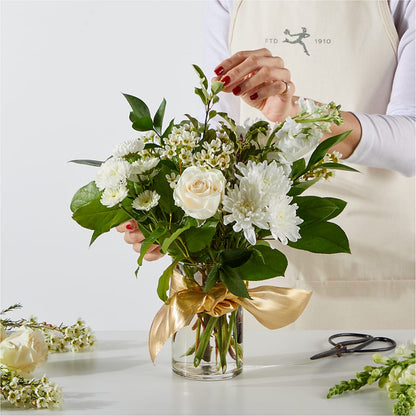 New Beginnings – A Florist Original – NEIL'S FLOWERS AND GREENHOUSES, Kingston ON