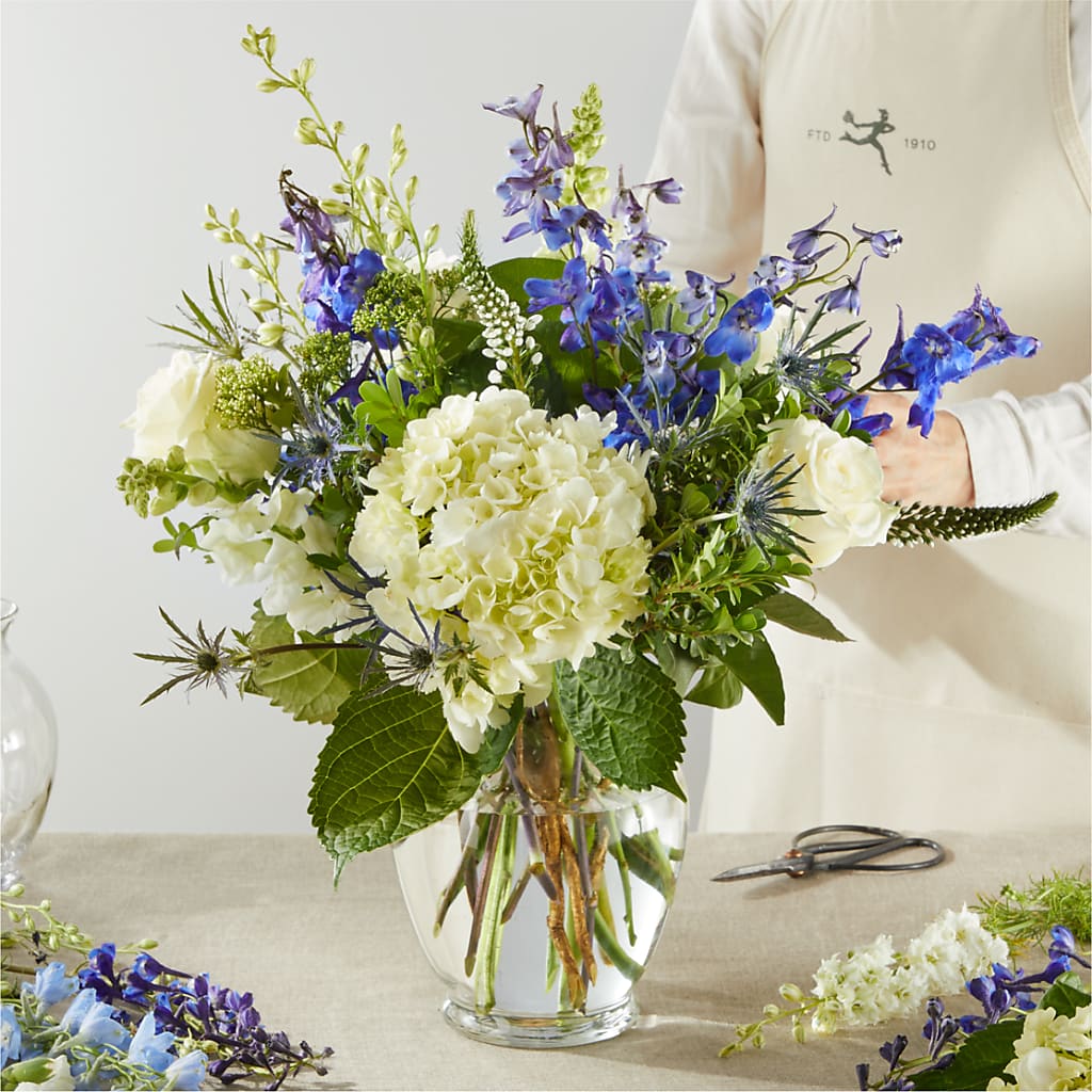Festival of Lights – A Florist Original – NEIL'S FLOWERS AND GREENHOUSES, Kingston ON