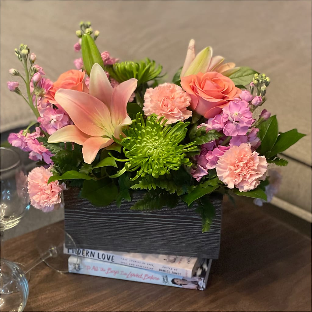Beautiful Spirit Basket – NEIL'S FLOWERS AND GREENHOUSES, Kingston ON