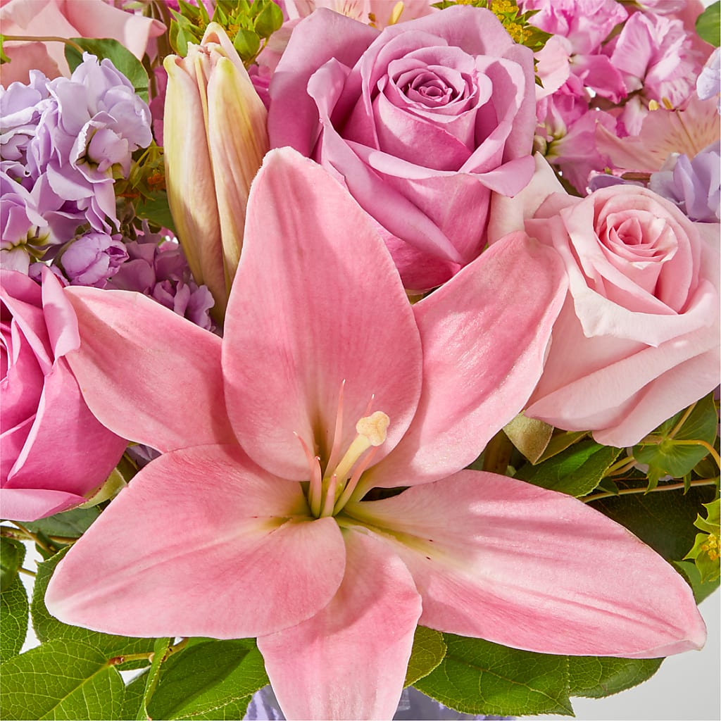 The Crown Jewel Bouquet – NEIL'S FLOWERS AND GREENHOUSES, Kingston ON