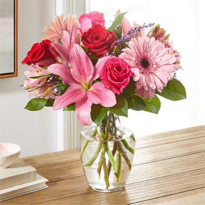 Lots of Love Bouquet – NEIL'S FLOWERS AND GREENHOUSES, Kingston ON