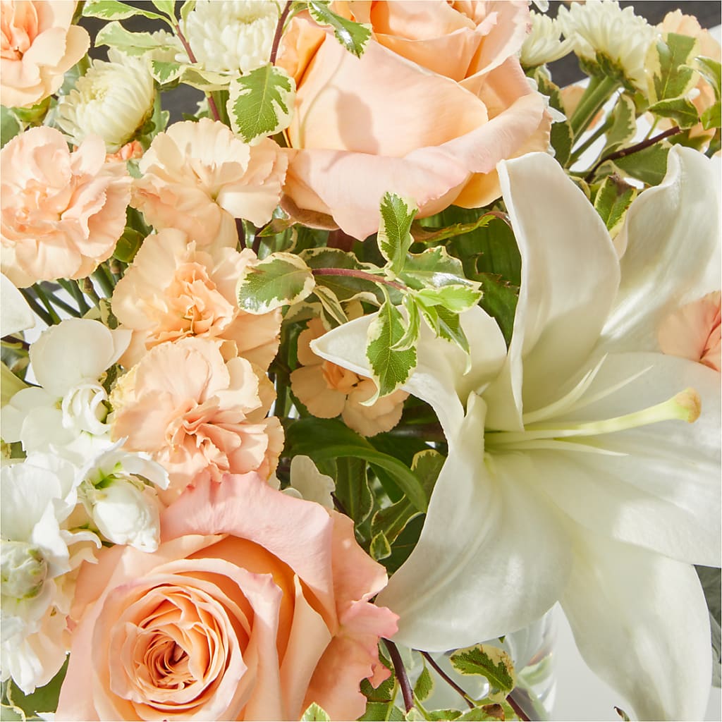 Darling Bouquet – NEIL'S FLOWERS AND GREENHOUSES, Kingston ON