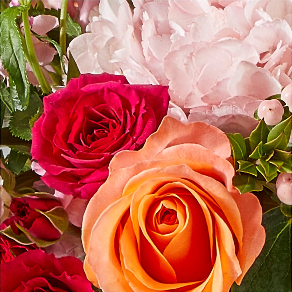 Glitz & Glam Bouquet – NEIL'S FLOWERS AND GREENHOUSES, Kingston ON